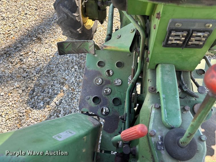 image for item FC1545 John Deere 650 tractor