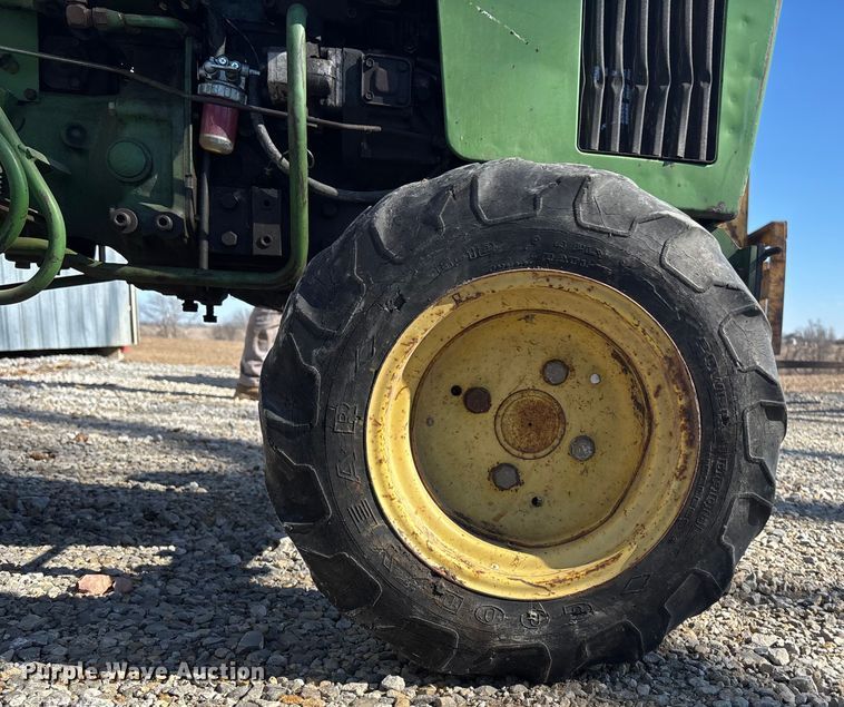 image for item FC1545 John Deere 650 tractor