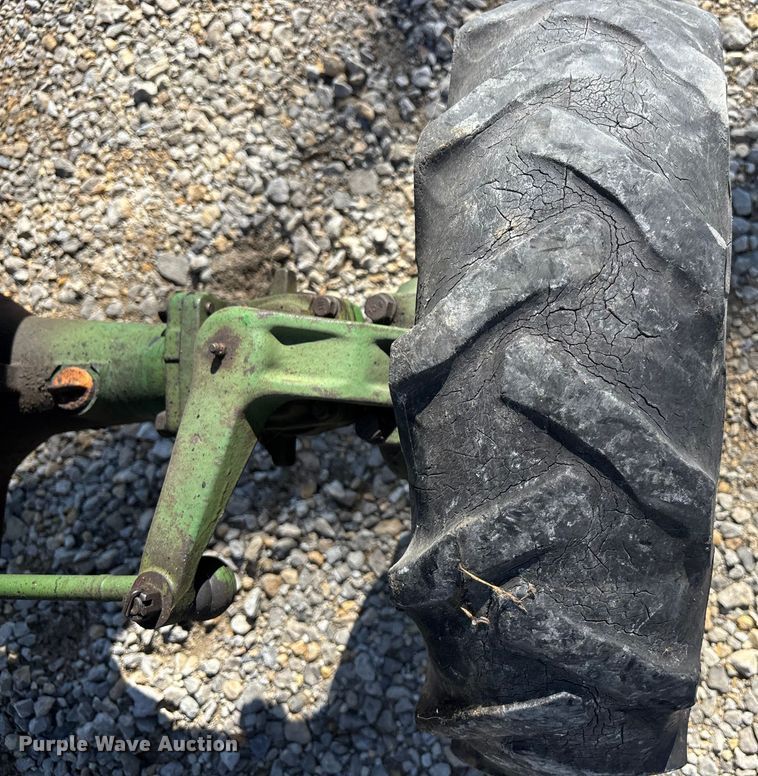 image for item FC1545 John Deere 650 tractor