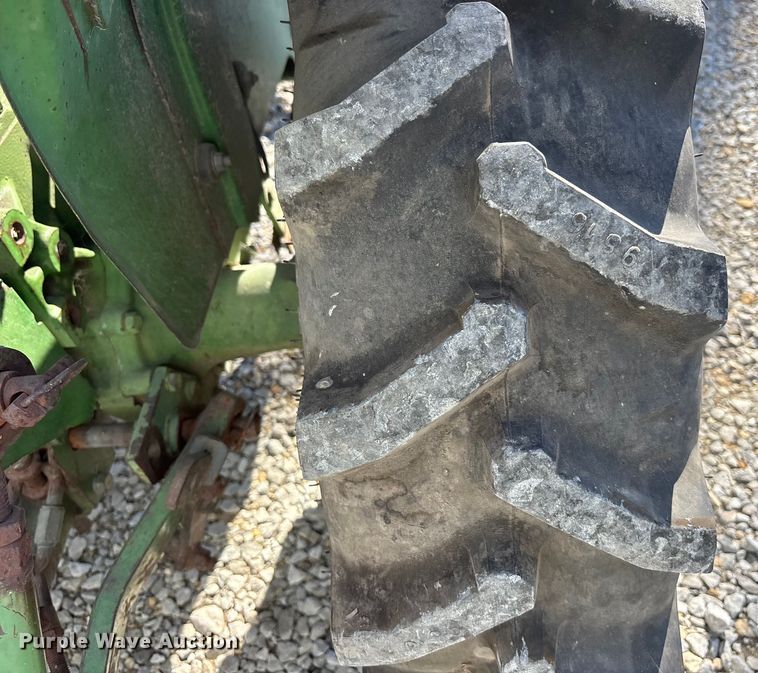 image for item FC1545 John Deere 650 tractor