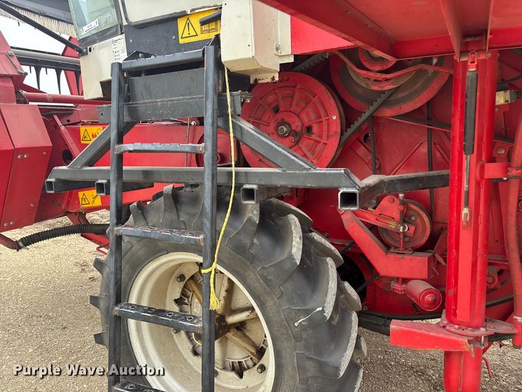 image for item FC1582 1997 Massey Ferguson 8XP combine