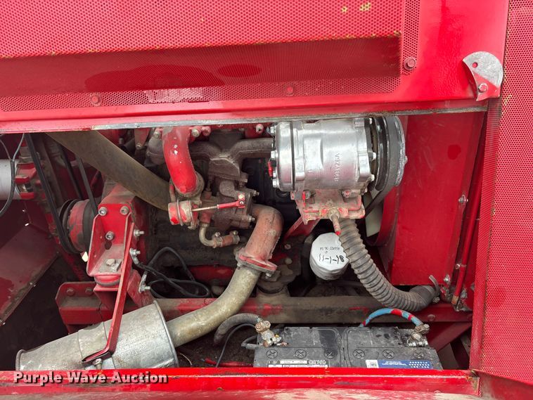 image for item FC1582 1997 Massey Ferguson 8XP combine