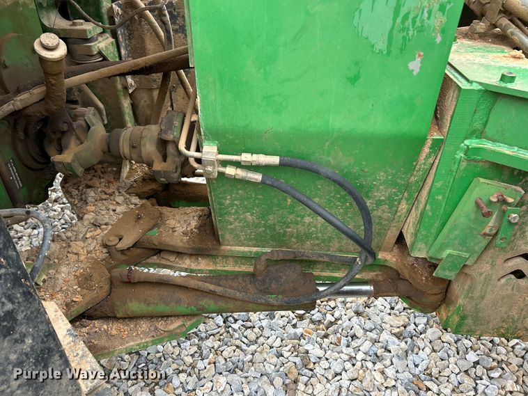 image for item FC5035 2002 John Deere 9420 4WD tractor