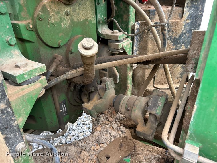 image for item FC5035 2002 John Deere 9420 4WD tractor