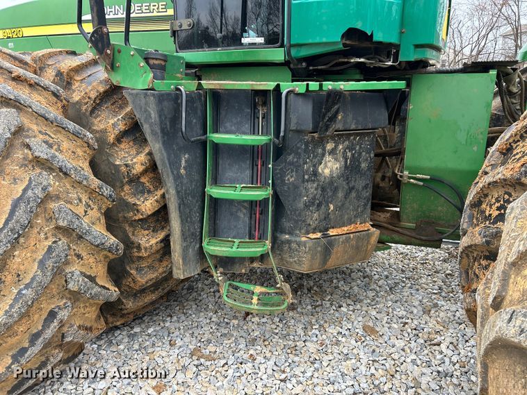 image for item FC5035 2002 John Deere 9420 4WD tractor