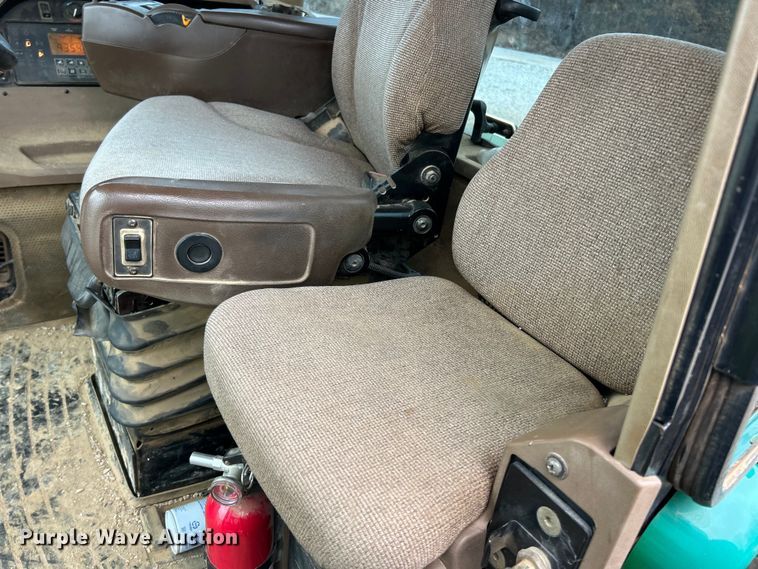 image for item FC5035 2002 John Deere 9420 4WD tractor