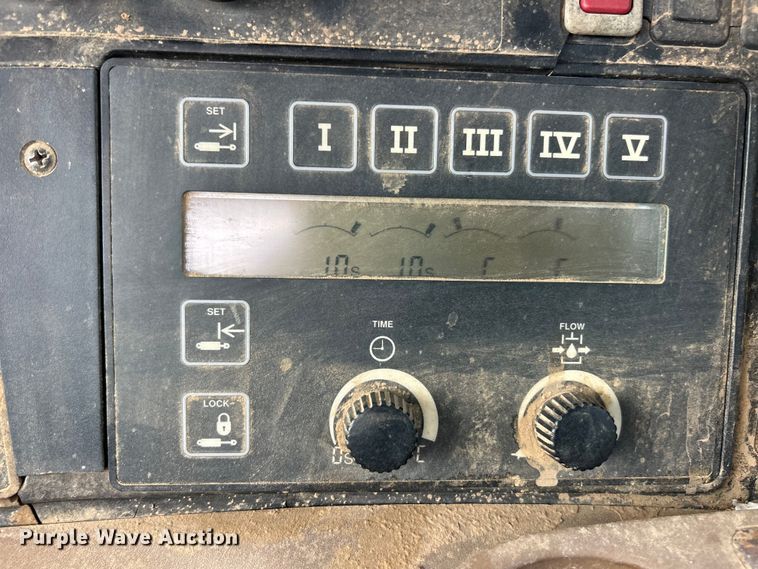 image for item FC5035 2002 John Deere 9420 4WD tractor