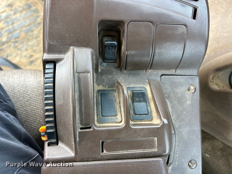 image for item FC5035 2002 John Deere 9420 4WD tractor