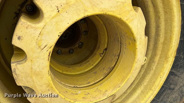 image for item FC5035 2002 John Deere 9420 4WD tractor