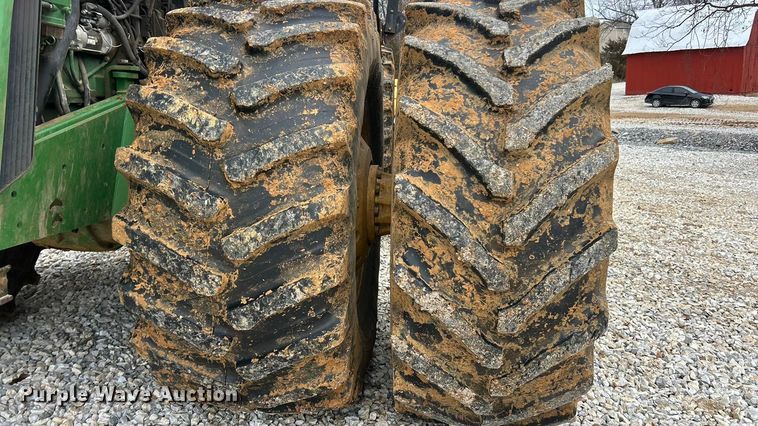 image for item FC5035 2002 John Deere 9420 4WD tractor