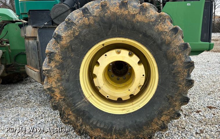 image for item FC5035 2002 John Deere 9420 4WD tractor
