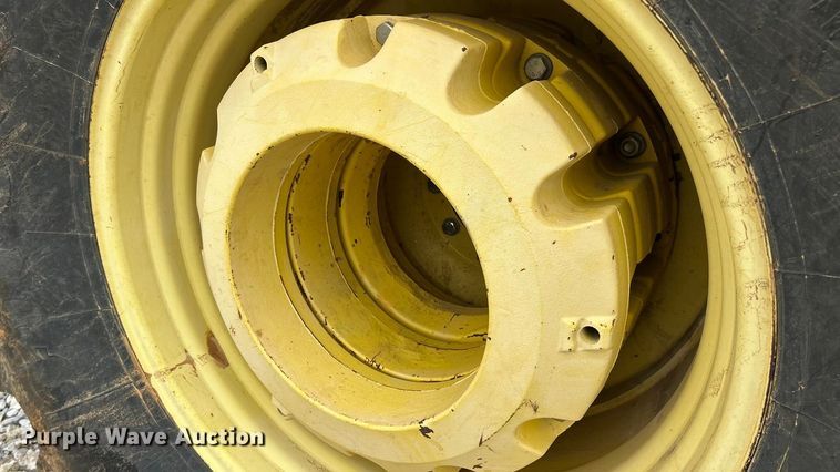 image for item FC5035 2002 John Deere 9420 4WD tractor