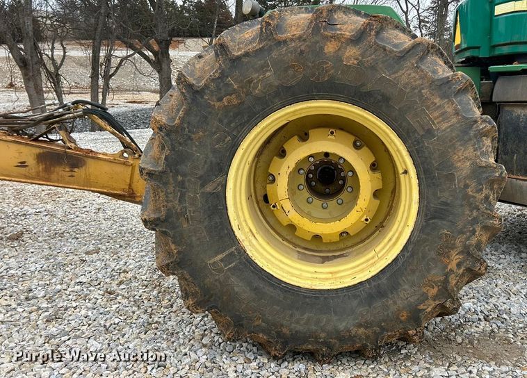 image for item FC5035 2002 John Deere 9420 4WD tractor