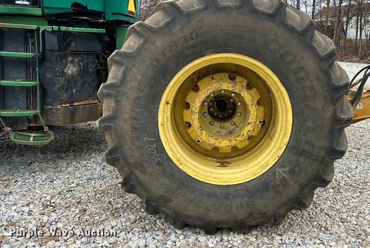 image for item FC5035 2002 John Deere 9420 4WD tractor