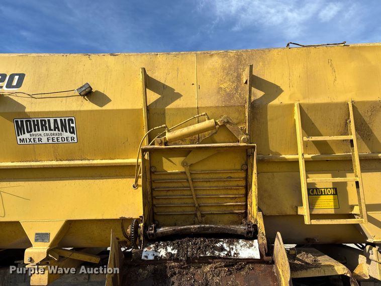 image for item FG0071 1989 Ford L8000 feed mixer truck