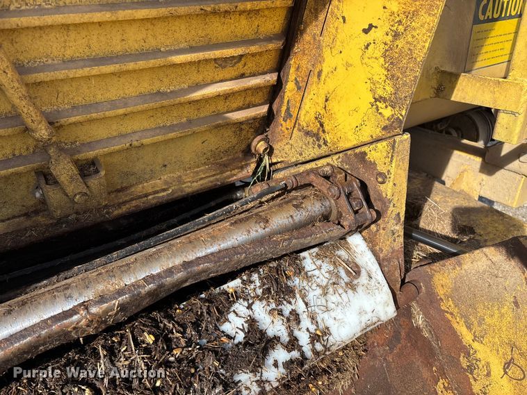 image for item FG0071 1989 Ford L8000 feed mixer truck