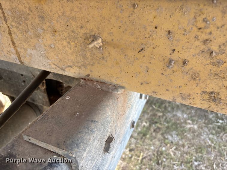 image for item FG0071 1989 Ford L8000 feed mixer truck