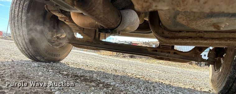 image for item FG0071 1989 Ford L8000 feed mixer truck