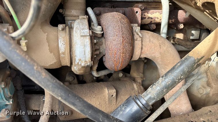 image for item FG0071 1989 Ford L8000 feed mixer truck