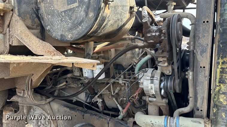 image for item FG0071 1989 Ford L8000 feed mixer truck