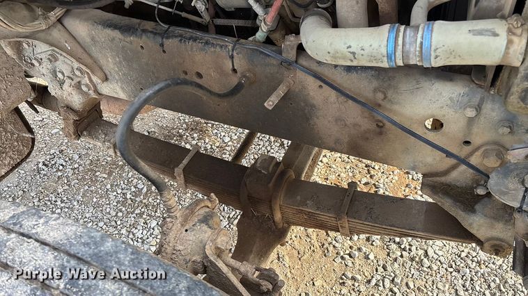 image for item FG0071 1989 Ford L8000 feed mixer truck