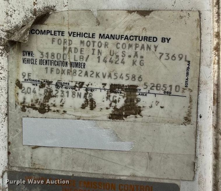 image for item FG0071 1989 Ford L8000 feed mixer truck