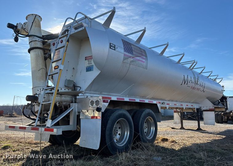 image for item FG0072 1996 CEI Pacer AT35L feed delivery trailer