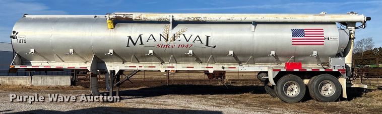 image for item FG0072 1996 CEI Pacer AT35L feed delivery trailer