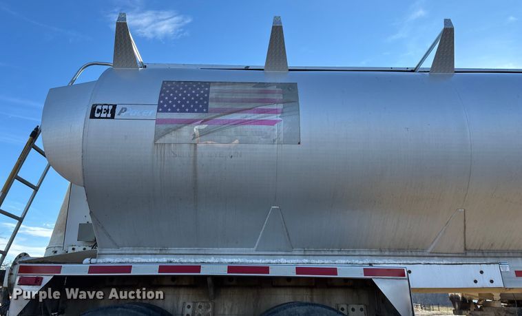 image for item FG0072 1996 CEI Pacer AT35L feed delivery trailer