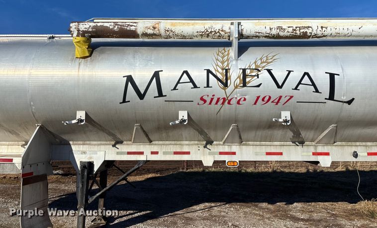 image for item FG0072 1996 CEI Pacer AT35L feed delivery trailer