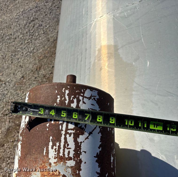 image for item FG0072 1996 CEI Pacer AT35L feed delivery trailer