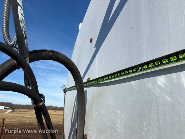 image for item FG0072 1996 CEI Pacer AT35L feed delivery trailer