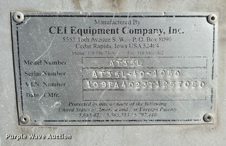 image for item FG0072 1996 CEI Pacer AT35L feed delivery trailer