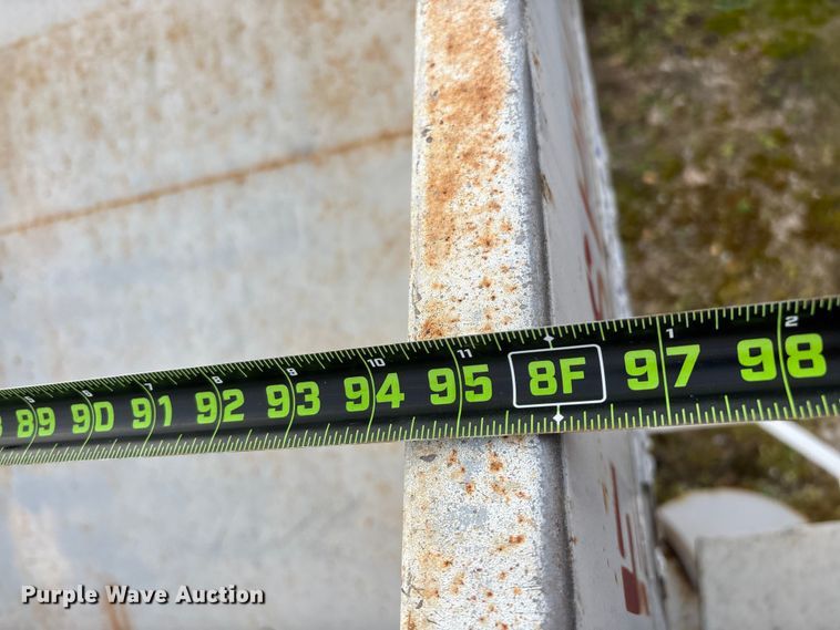 image for item FG0073 Willmar 500 spreader