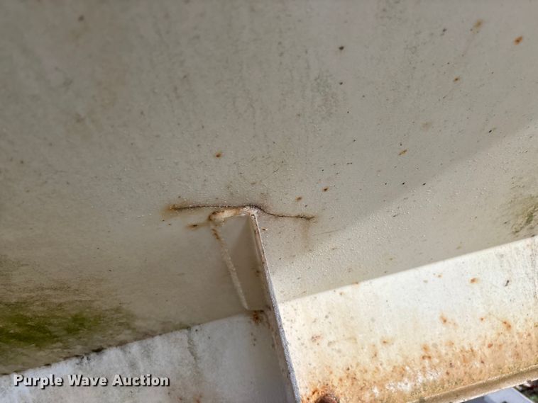 image for item FG0074 Willmar 500 spreader