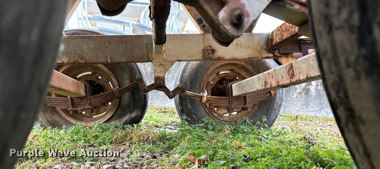 image for item FG0075 Willmar 500 spreader