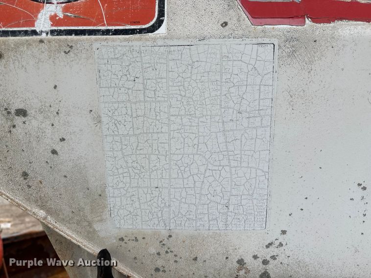 image for item FG0076 Willmar 500 spreader