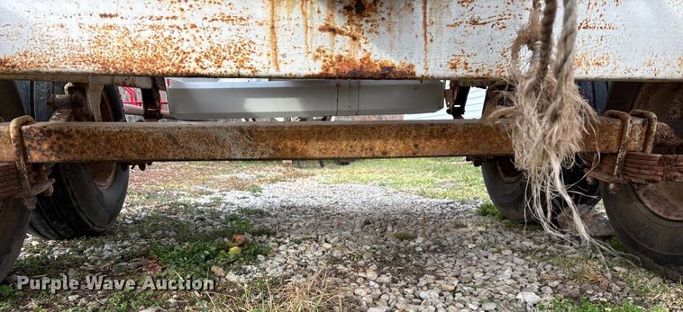 image for item FG0076 Willmar 500 spreader