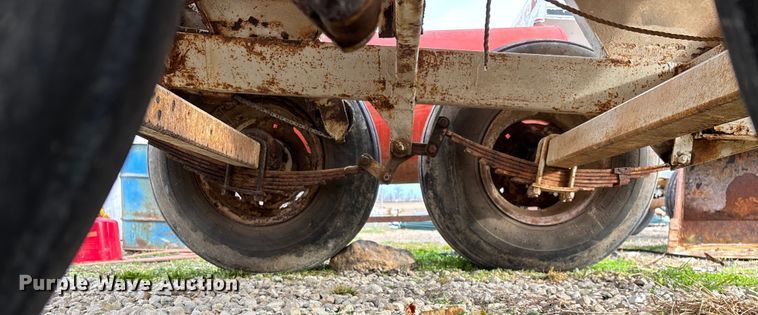 image for item FG0076 Willmar 500 spreader