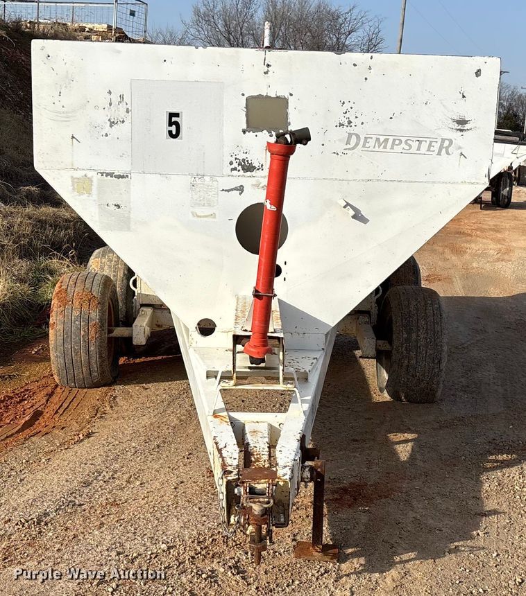image for item FG0086 Dempster Clipper-200S spreader