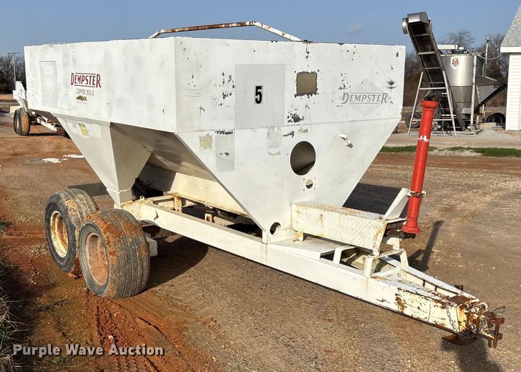 image for item FG0086 Dempster Clipper-200S spreader