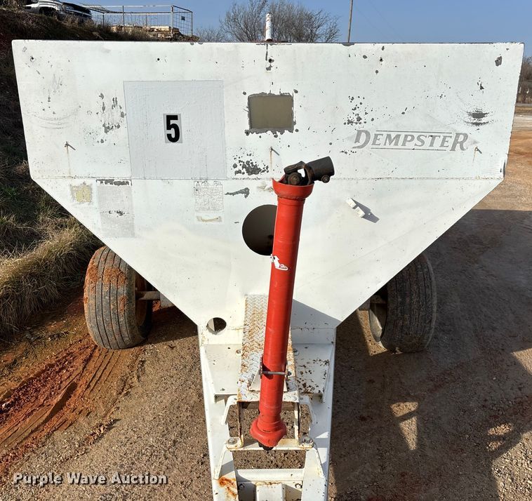 image for item FG0086 Dempster Clipper-200S spreader