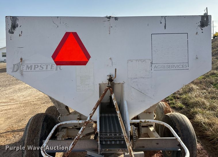 image for item FG0086 Dempster Clipper-200S spreader