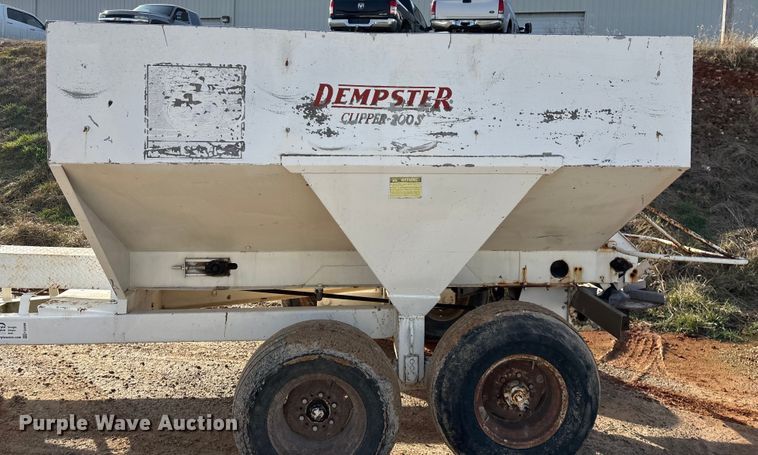 image for item FG0086 Dempster Clipper-200S spreader
