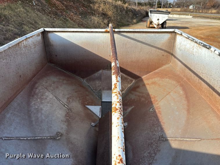 image for item FG0086 Dempster Clipper-200S spreader