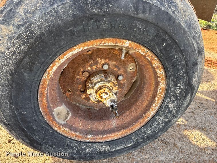 image for item FG0086 Dempster Clipper-200S spreader