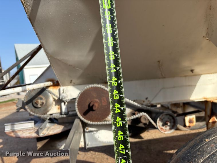 image for item FG0086 Dempster Clipper-200S spreader