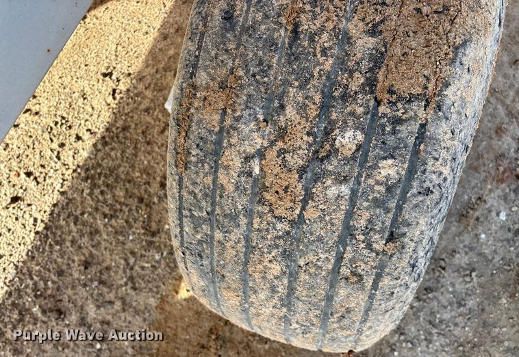 image for item FG0086 Dempster Clipper-200S spreader