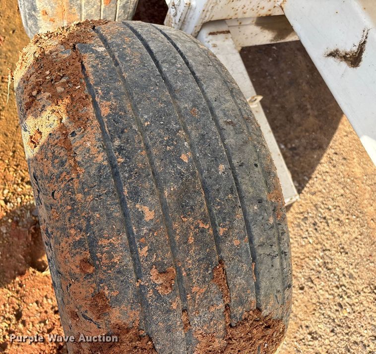 image for item FG0086 Dempster Clipper-200S spreader