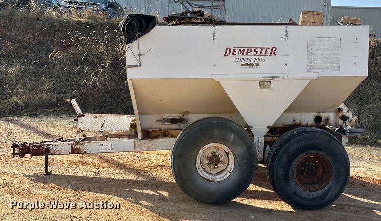image for item FG0087 Dempster Clipper-200S spreader